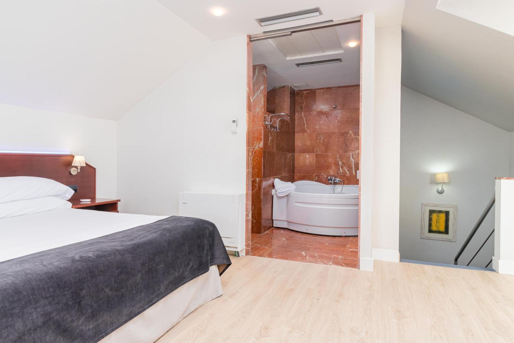 Hotel Milagros Golf Mogro Εξωτερικό φωτογραφία